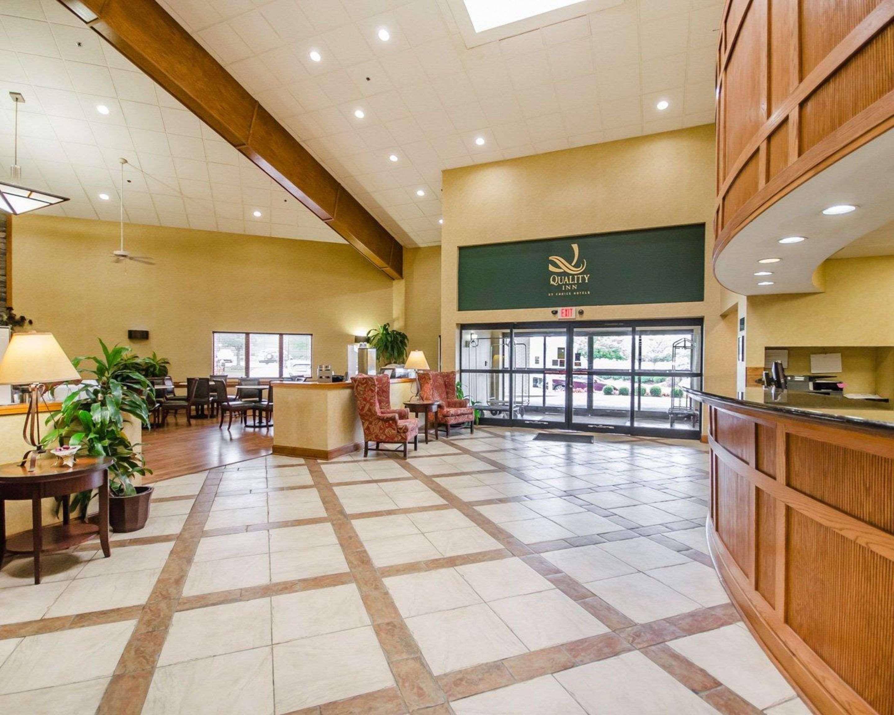 Clarion Pointe Louisville East Exterior foto